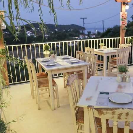 特劳洛斯 Zorbas Family House酒店 外观 照片